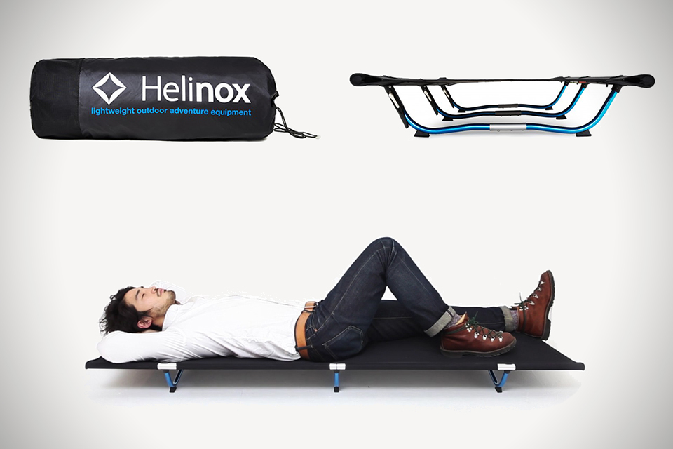 極限にコンパクト！手荷物サイズの超軽量折りたたみベッド『Helinox Cot One』が車に一台欲しい
