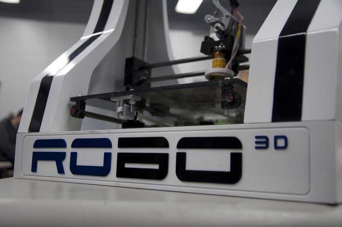 3Dプリンター『Replicator2』と『RoBo 3D Printer』の比較まとめ