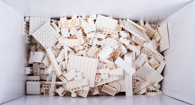 クリエイター専用！あえて「白ブロック」だけで挑む『LEGO Architecture Studio』キット