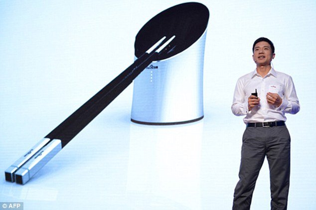 中国・百度、食べ物に含まれる不純物を検知する「スマート箸」を開発