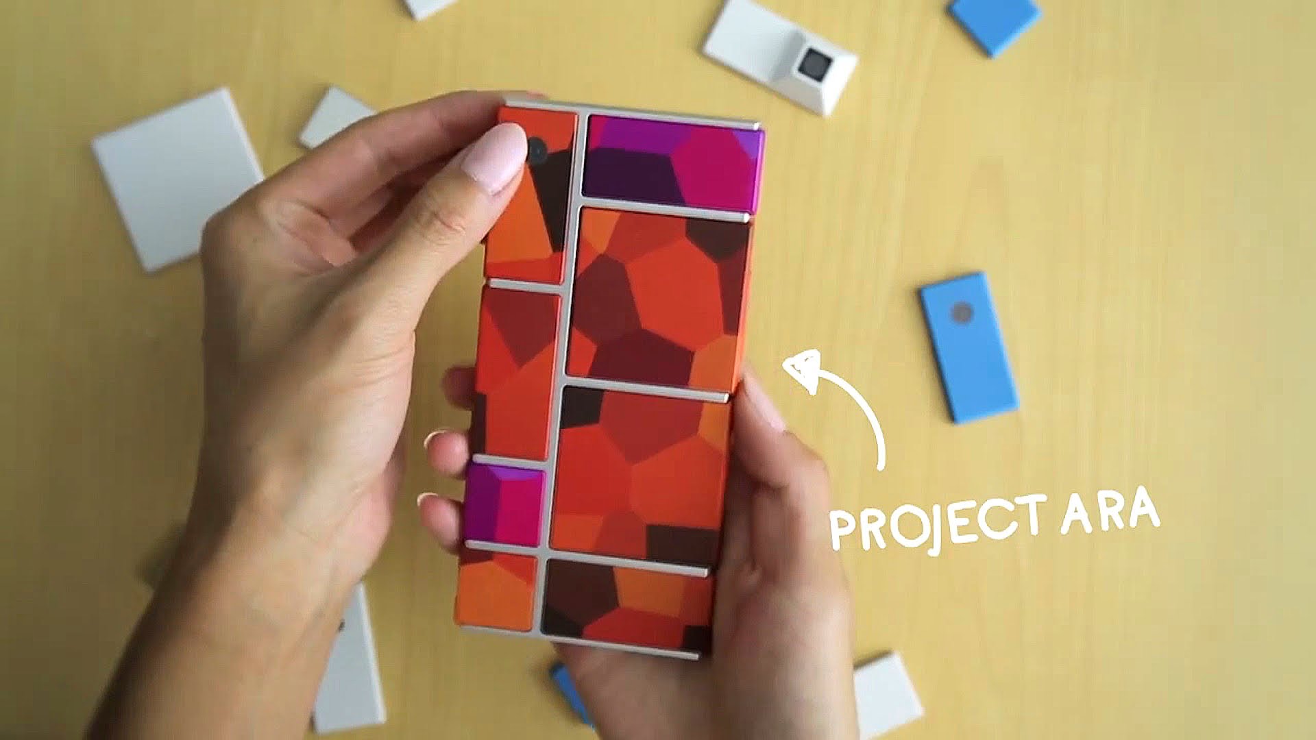 レゴのようにスマホを組立てる「Project Ara」、試作品完成し市販化に近づく