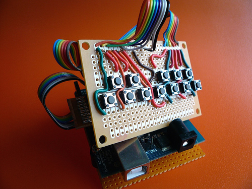 電子回路の設計だけでなくシミュレーションまで出来るWebサービス『Circuit Lab』