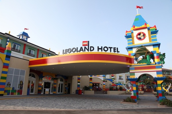 レゴでできたホテル『LEGOLAND Hotel』がカリフォルニアにオープン