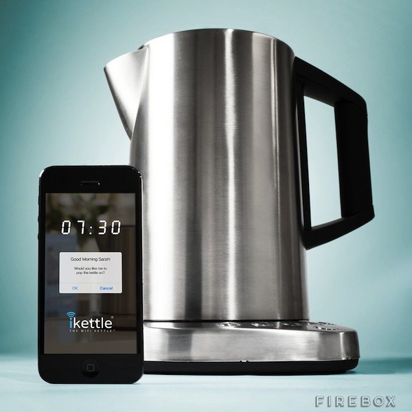 目覚めと同時にお湯を沸かしてくれるスマートケトル『iKettle』