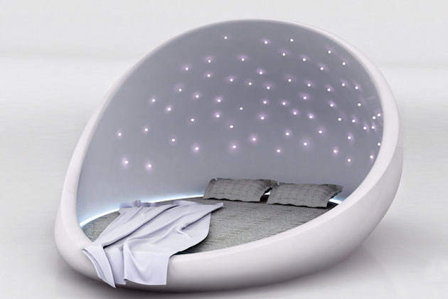 未来的で機能的で開放的で閉鎖的なベッド『Cosmos』